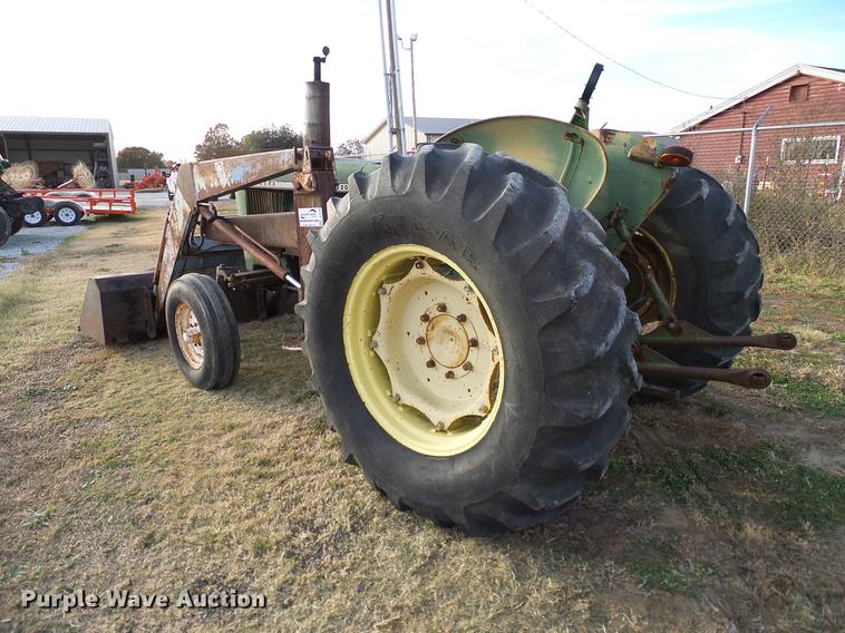 image for item DD1479 John Deere 2120 tractor