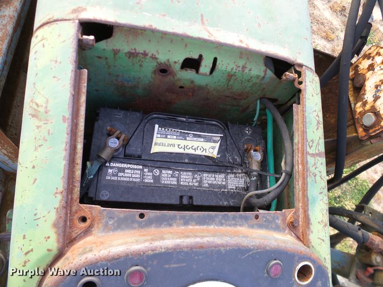 image for item DD1479 John Deere 2120 tractor