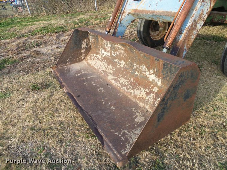 image for item DD1479 John Deere 2120 tractor