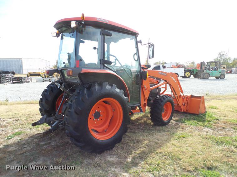 image for item DD1480 2011 Kubota L3240HSTC MFWD tractor