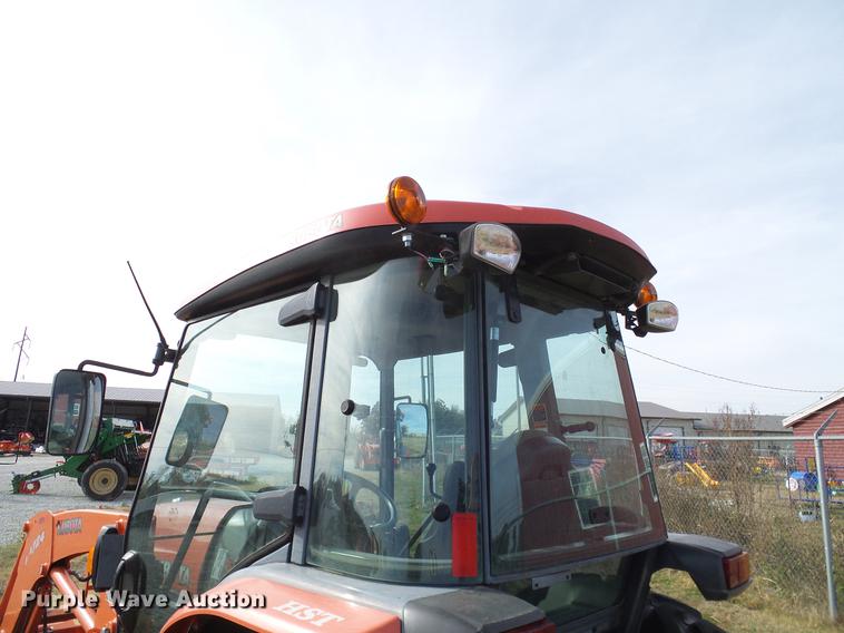 image for item DD1480 2011 Kubota L3240HSTC MFWD tractor
