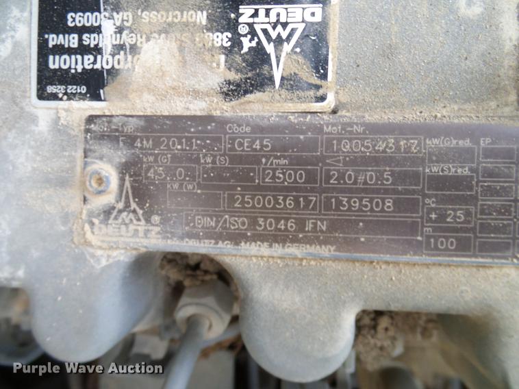 image for item DD1481 2005 Gehl 4840E skid steer