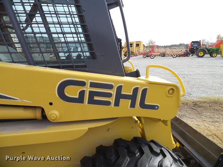 image for item DD1481 2005 Gehl 4840E skid steer