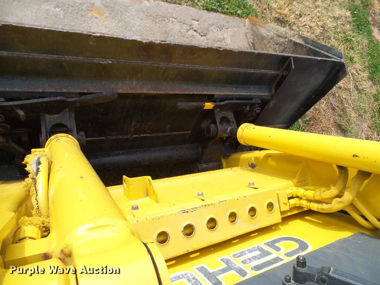 image for item DD1481 2005 Gehl 4840E skid steer