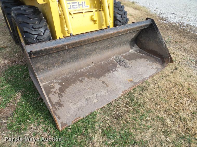 image for item DD1481 2005 Gehl 4840E skid steer