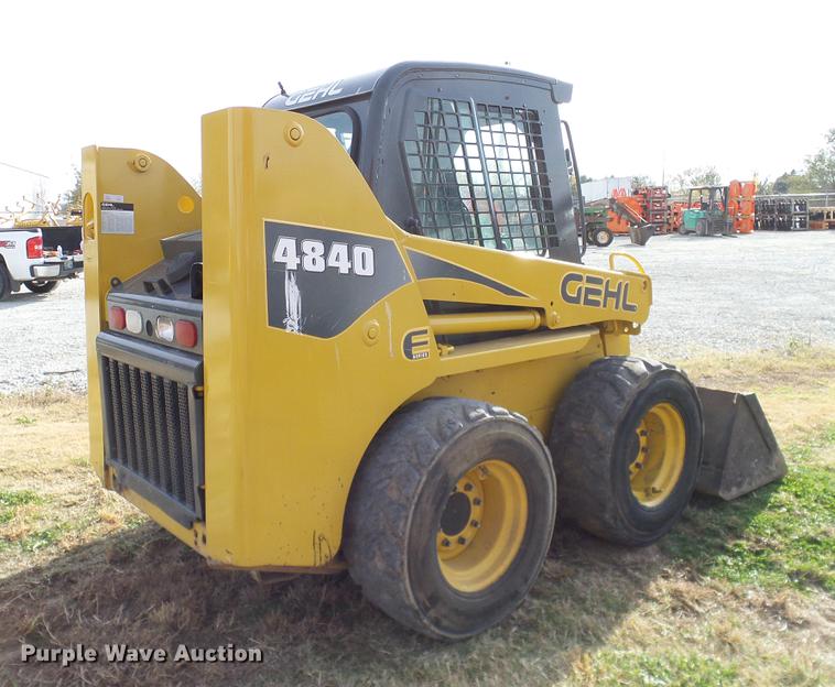 image for item DD1482 2008 Gehl 4840E skid steer