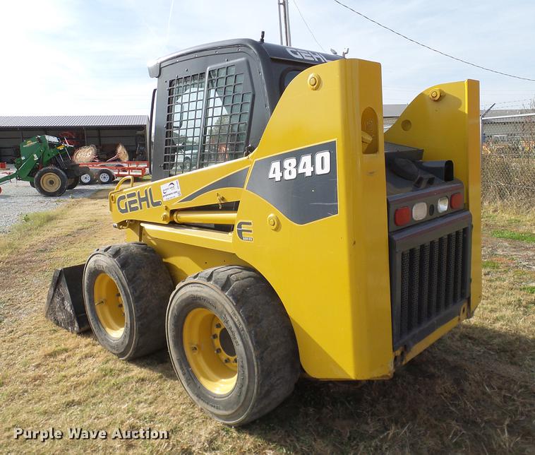 image for item DD1482 2008 Gehl 4840E skid steer