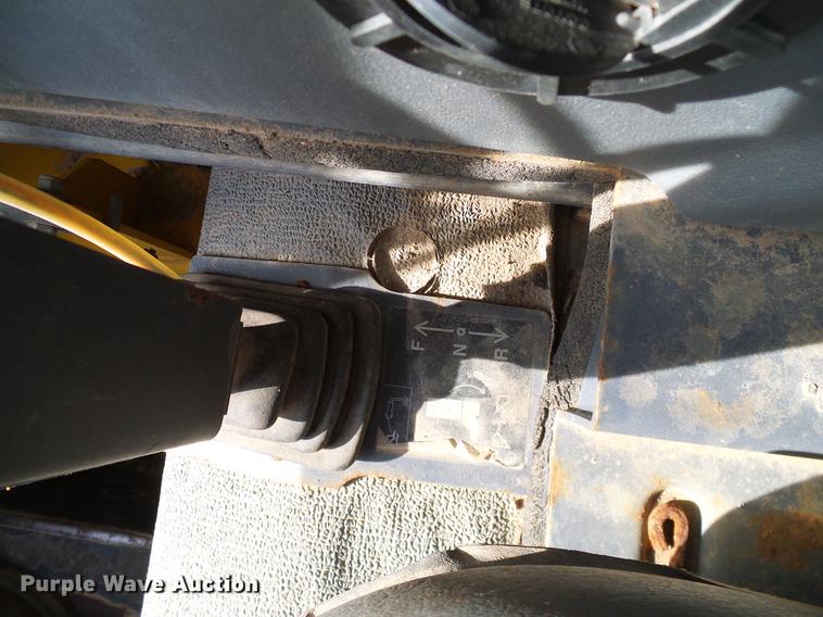 image for item DD1482 2008 Gehl 4840E skid steer