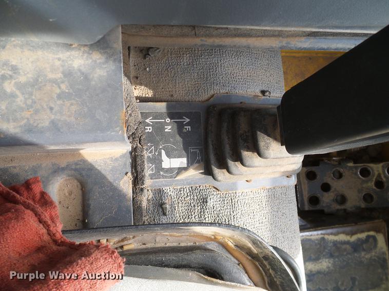 image for item DD1482 2008 Gehl 4840E skid steer