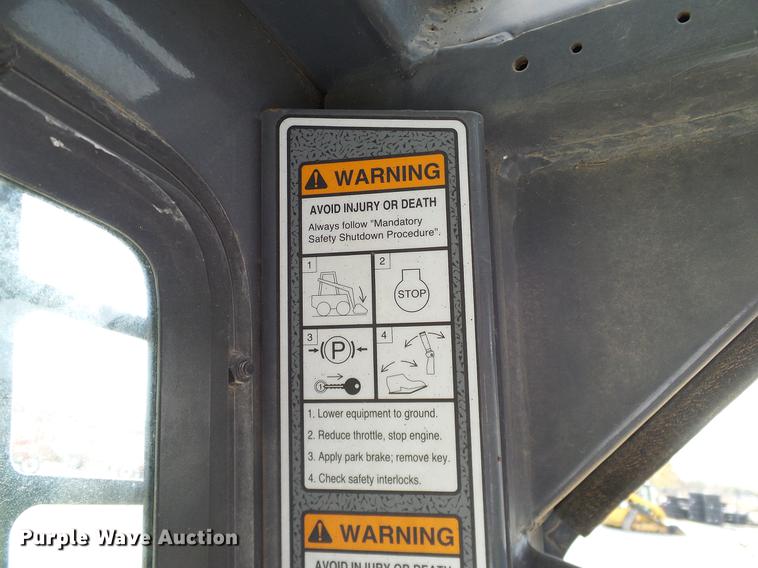 image for item DD1482 2008 Gehl 4840E skid steer