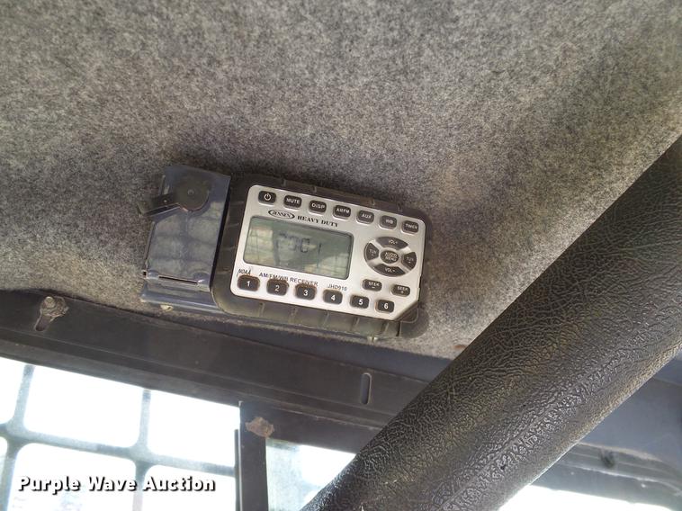 image for item DD1482 2008 Gehl 4840E skid steer