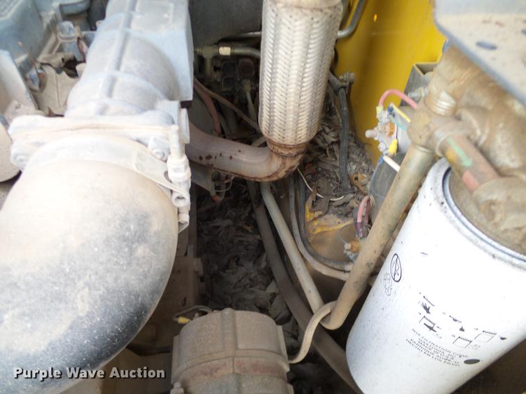 image for item DD1482 2008 Gehl 4840E skid steer