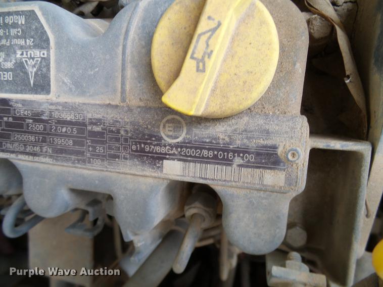 image for item DD1482 2008 Gehl 4840E skid steer