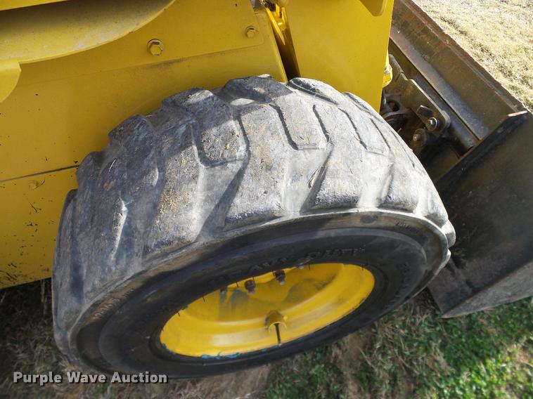 image for item DD1482 2008 Gehl 4840E skid steer