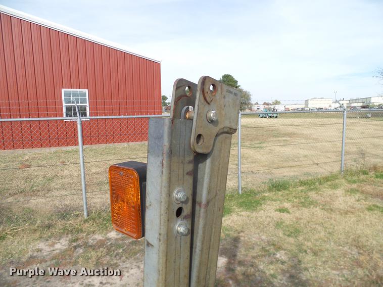 image for item DD1483 1999 John Deere 4500 MFWD tractor