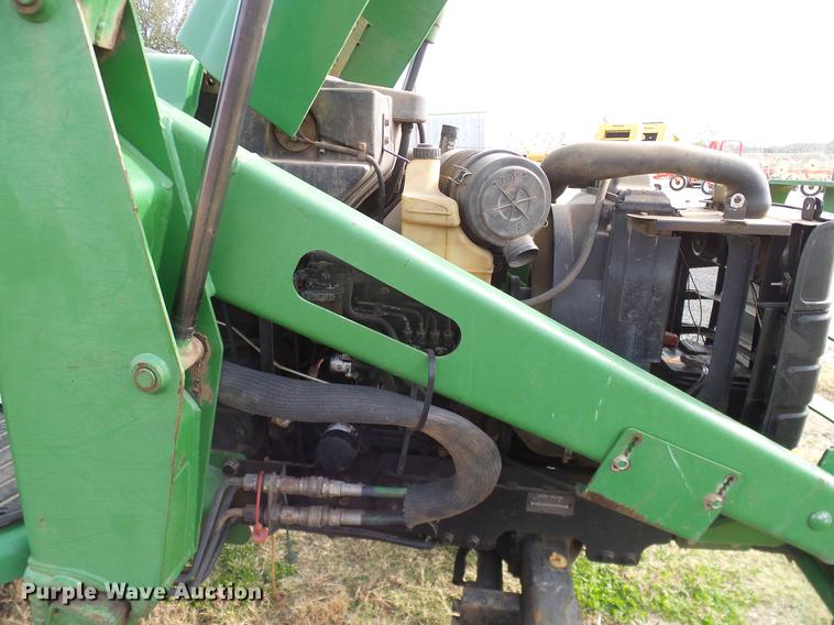 image for item DD1483 1999 John Deere 4500 MFWD tractor