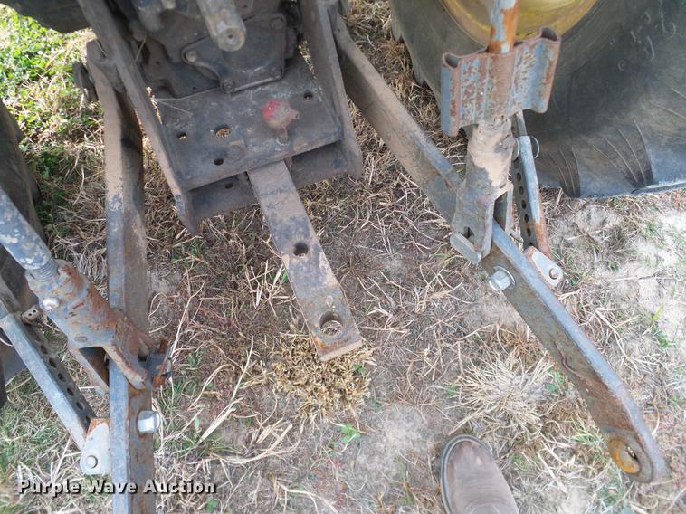 image for item DD1483 1999 John Deere 4500 MFWD tractor