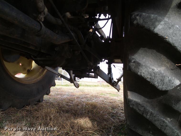 image for item DD1483 1999 John Deere 4500 MFWD tractor