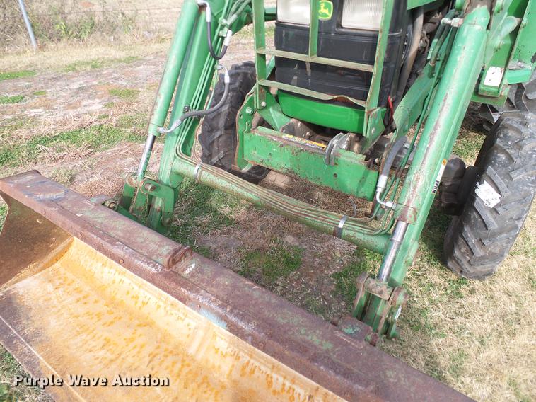 image for item DD1483 1999 John Deere 4500 MFWD tractor