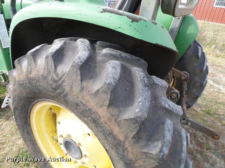image for item DD1483 1999 John Deere 4500 MFWD tractor