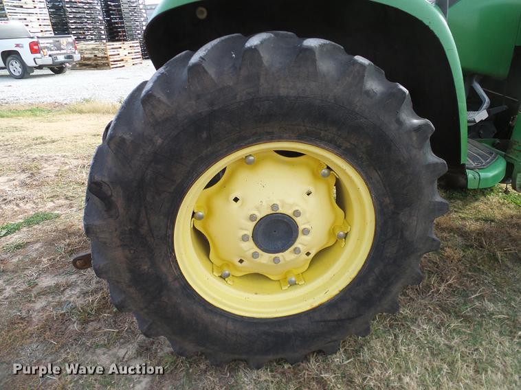 image for item DD1483 1999 John Deere 4500 MFWD tractor