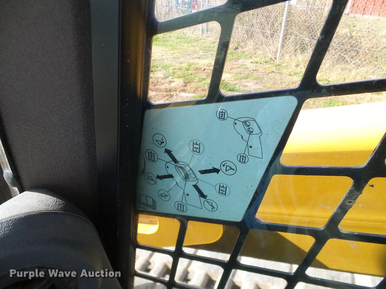 image for item DD1484 2015 Caterpillar 299D skid steer