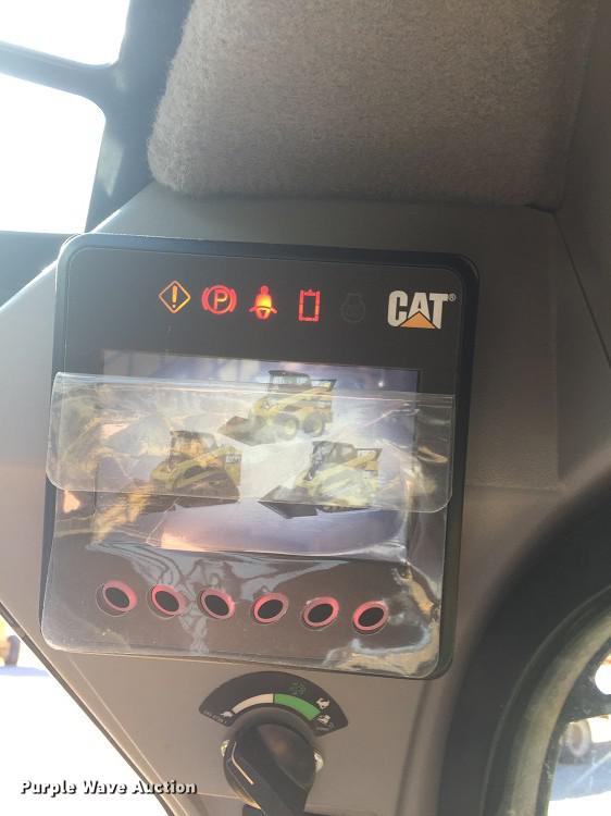 image for item DD1484 2015 Caterpillar 299D skid steer