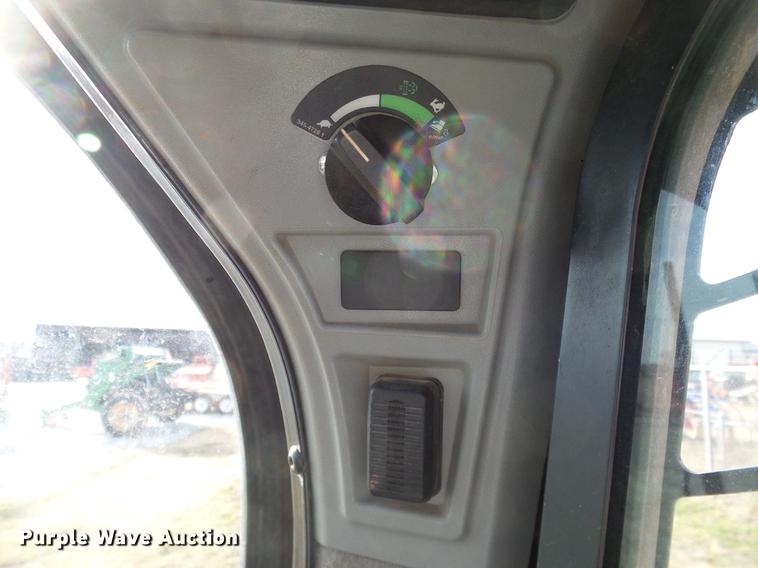 image for item DD1484 2015 Caterpillar 299D skid steer