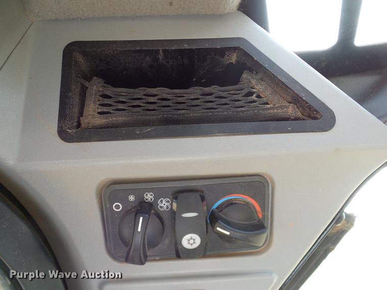 image for item DD1484 2015 Caterpillar 299D skid steer