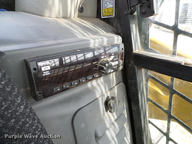 image for item DD1484 2015 Caterpillar 299D skid steer