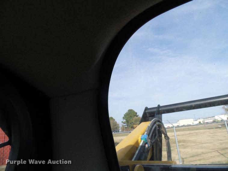 image for item DD1484 2015 Caterpillar 299D skid steer