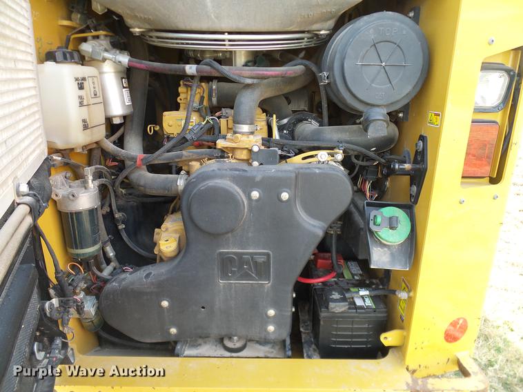 image for item DD1484 2015 Caterpillar 299D skid steer