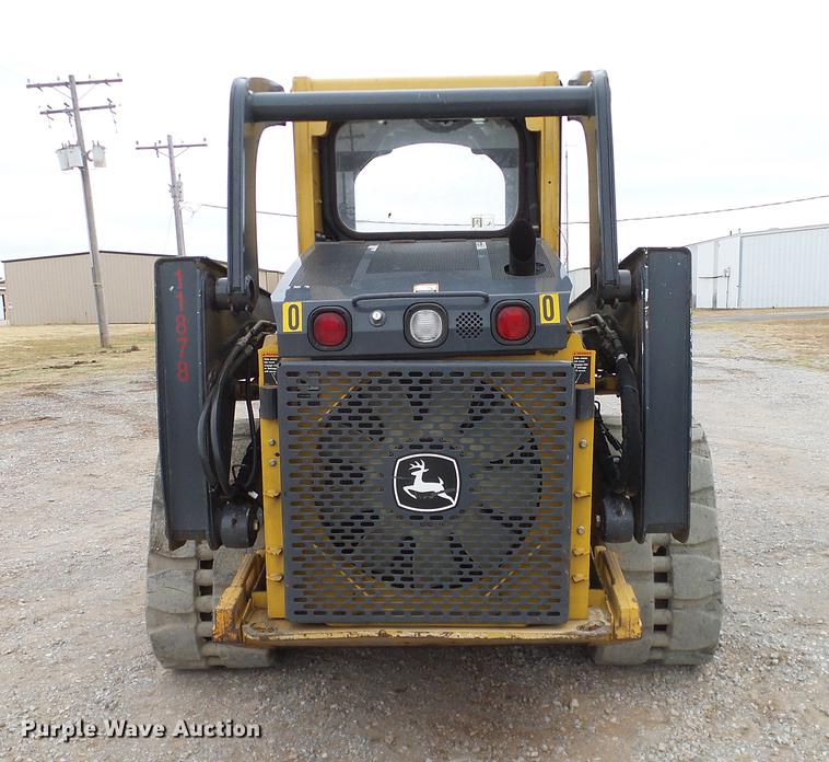 image for item DD1485 2010 John Deere 323D skid steer
