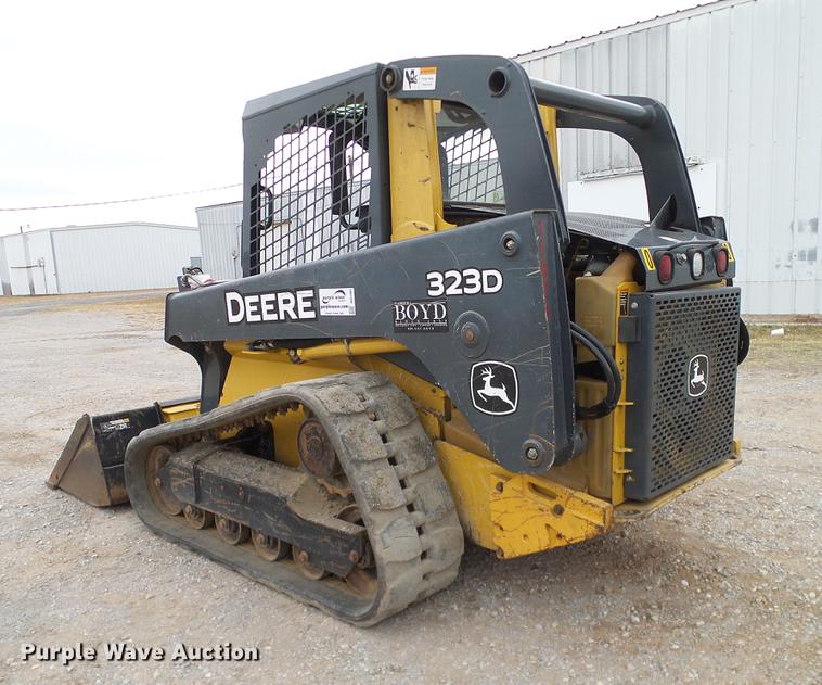 image for item DD1485 2010 John Deere 323D skid steer
