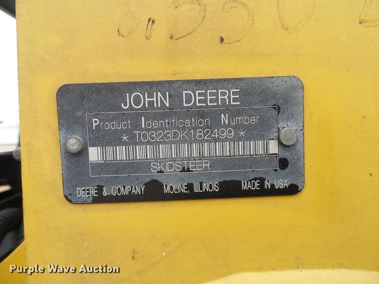 image for item DD1485 2010 John Deere 323D skid steer