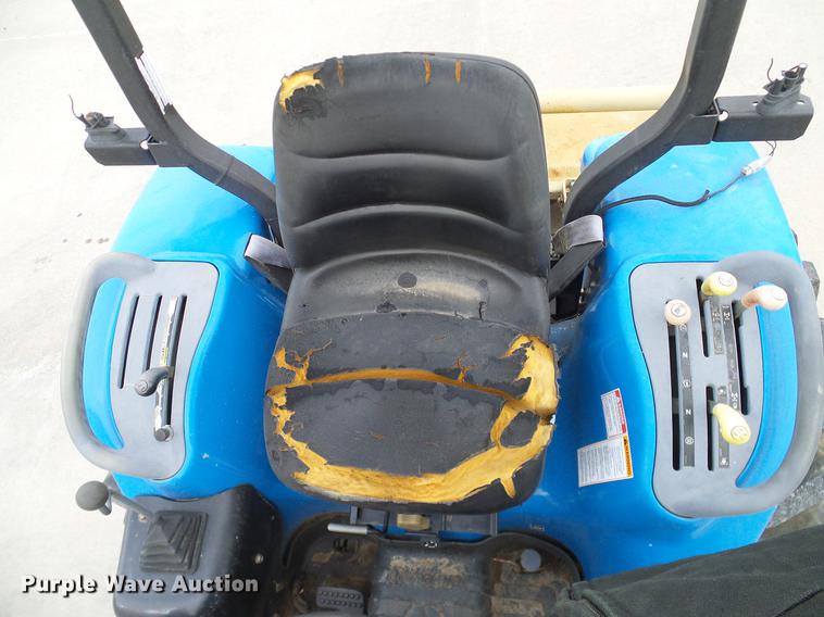 image for item DD1488 1999 New Holland TC29D Deluxe MFWD tractor