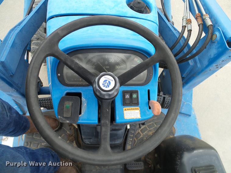 image for item DD1488 1999 New Holland TC29D Deluxe MFWD tractor