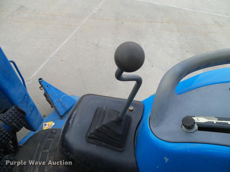 image for item DD1488 1999 New Holland TC29D Deluxe MFWD tractor