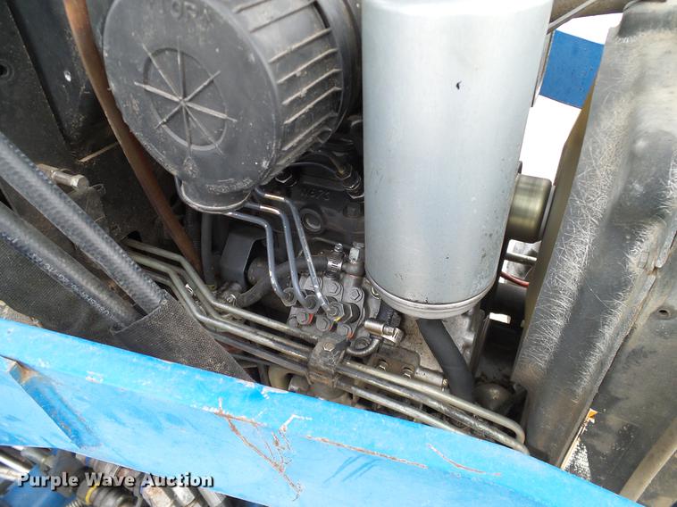 image for item DD1488 1999 New Holland TC29D Deluxe MFWD tractor