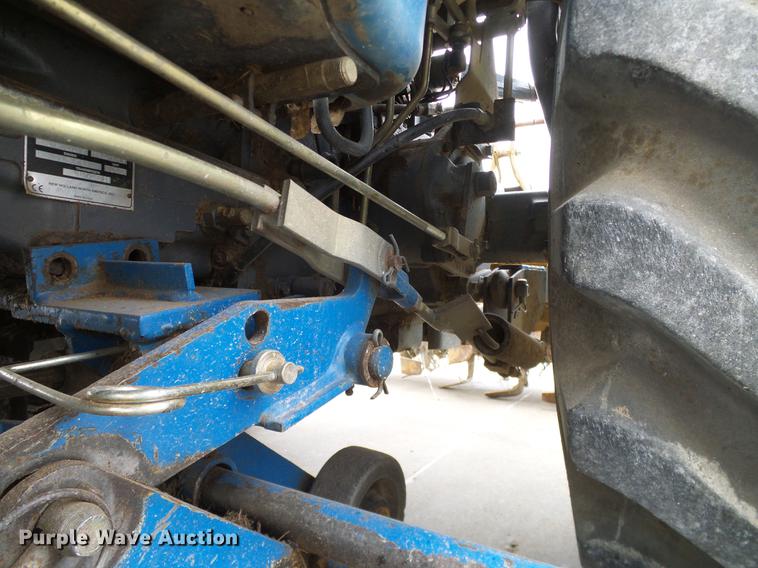 image for item DD1488 1999 New Holland TC29D Deluxe MFWD tractor