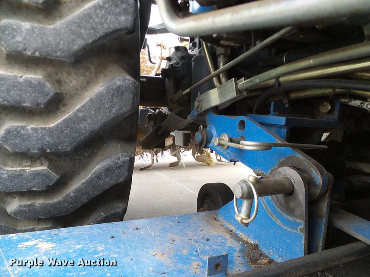 image for item DD1488 1999 New Holland TC29D Deluxe MFWD tractor
