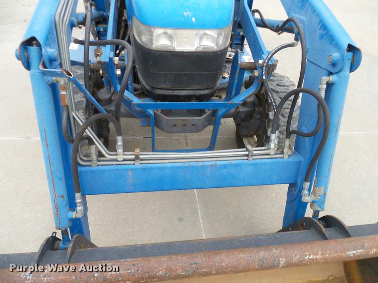 image for item DD1488 1999 New Holland TC29D Deluxe MFWD tractor