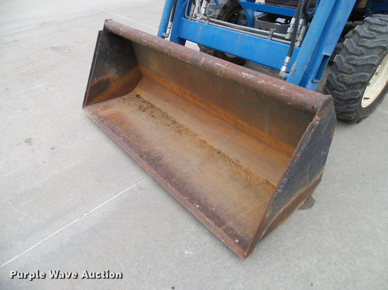 image for item DD1488 1999 New Holland TC29D Deluxe MFWD tractor