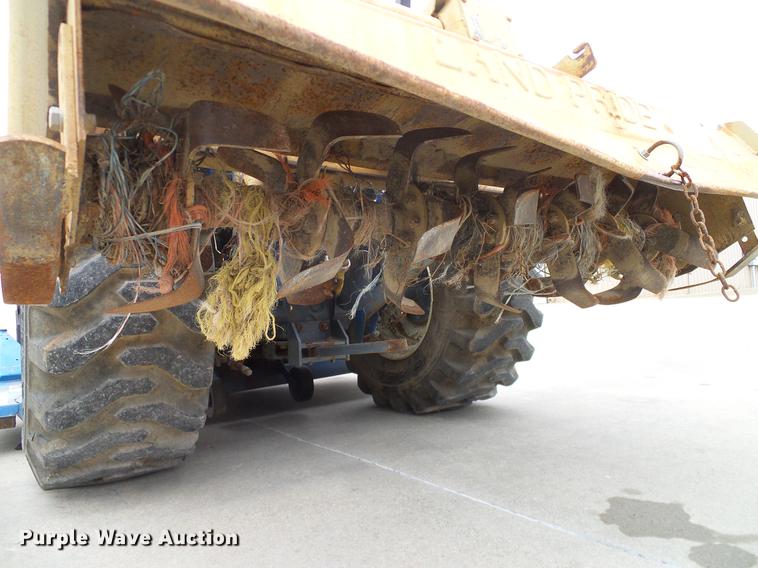 image for item DD1488 1999 New Holland TC29D Deluxe MFWD tractor