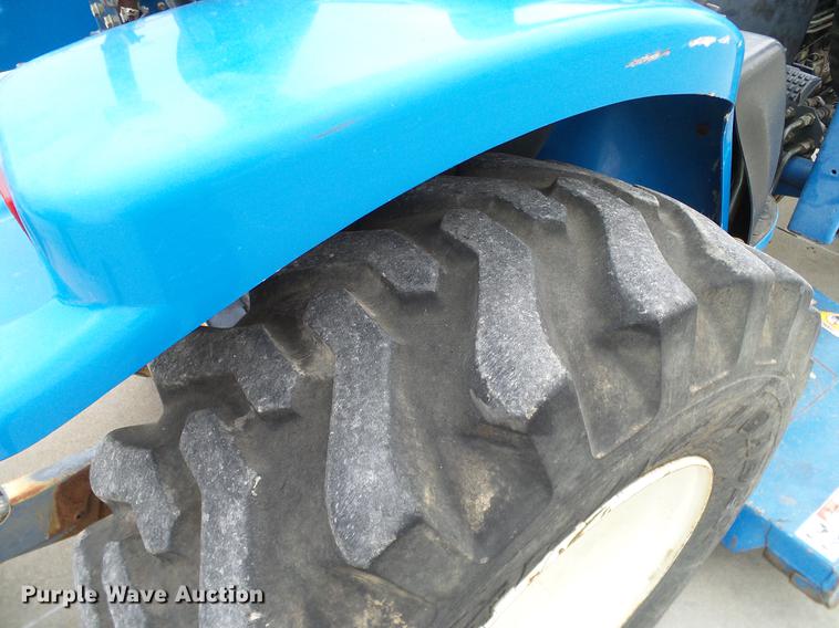 image for item DD1488 1999 New Holland TC29D Deluxe MFWD tractor