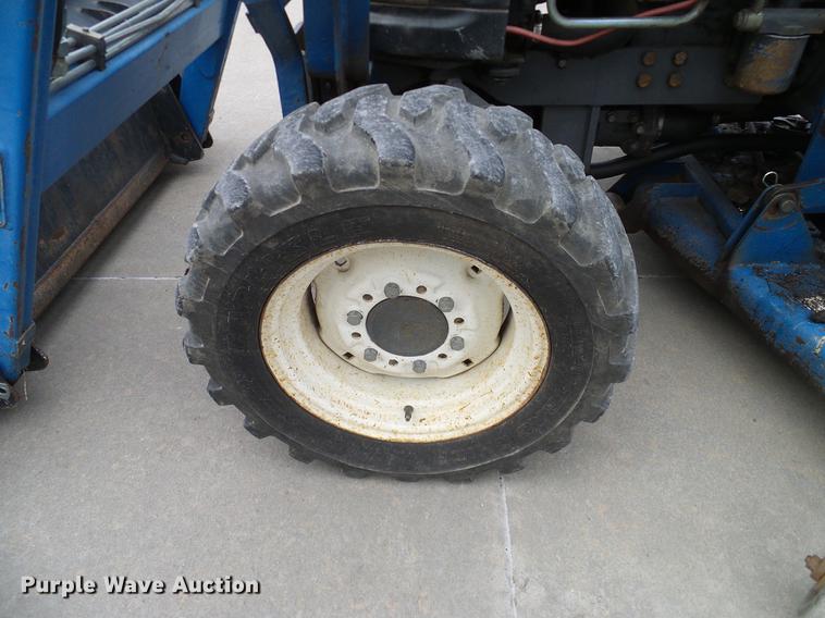 image for item DD1488 1999 New Holland TC29D Deluxe MFWD tractor