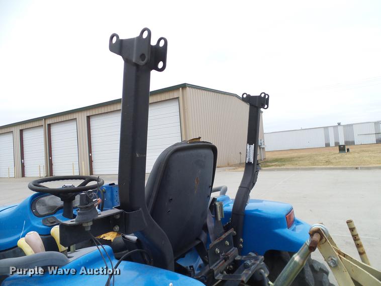 image for item DD1488 1999 New Holland TC29D Deluxe MFWD tractor