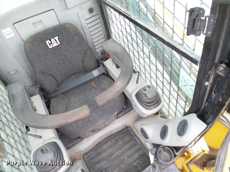 image for item DD1489 2009 Caterpillar 299C skid steer