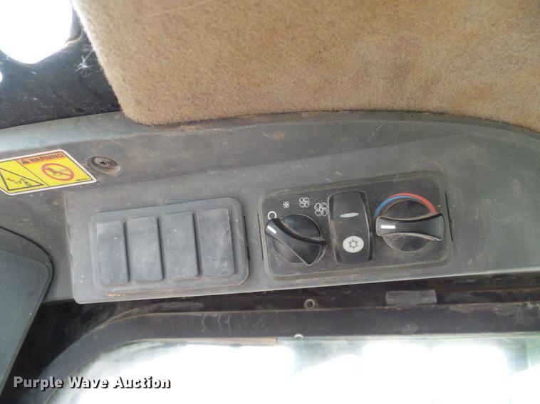 image for item DD1489 2009 Caterpillar 299C skid steer