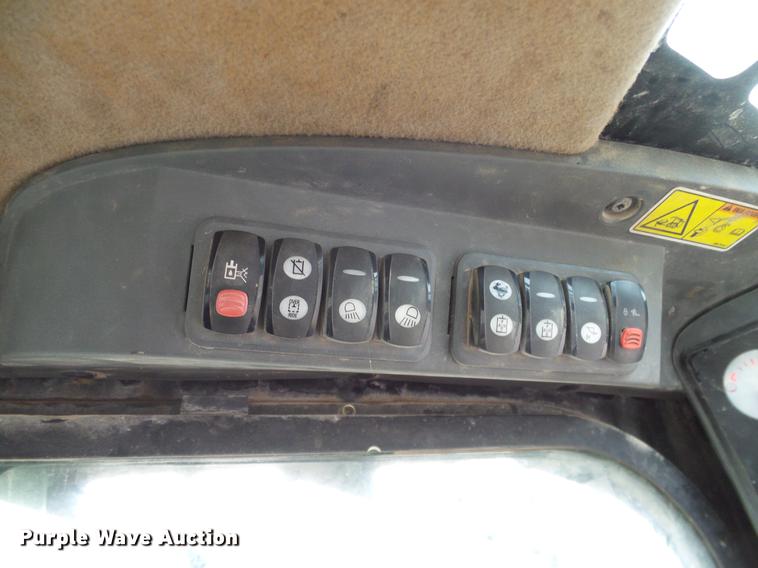 image for item DD1489 2009 Caterpillar 299C skid steer